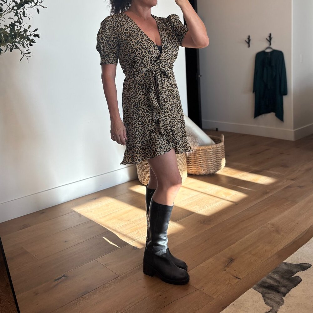 Aqua size mediu leopard animal print wrap dress